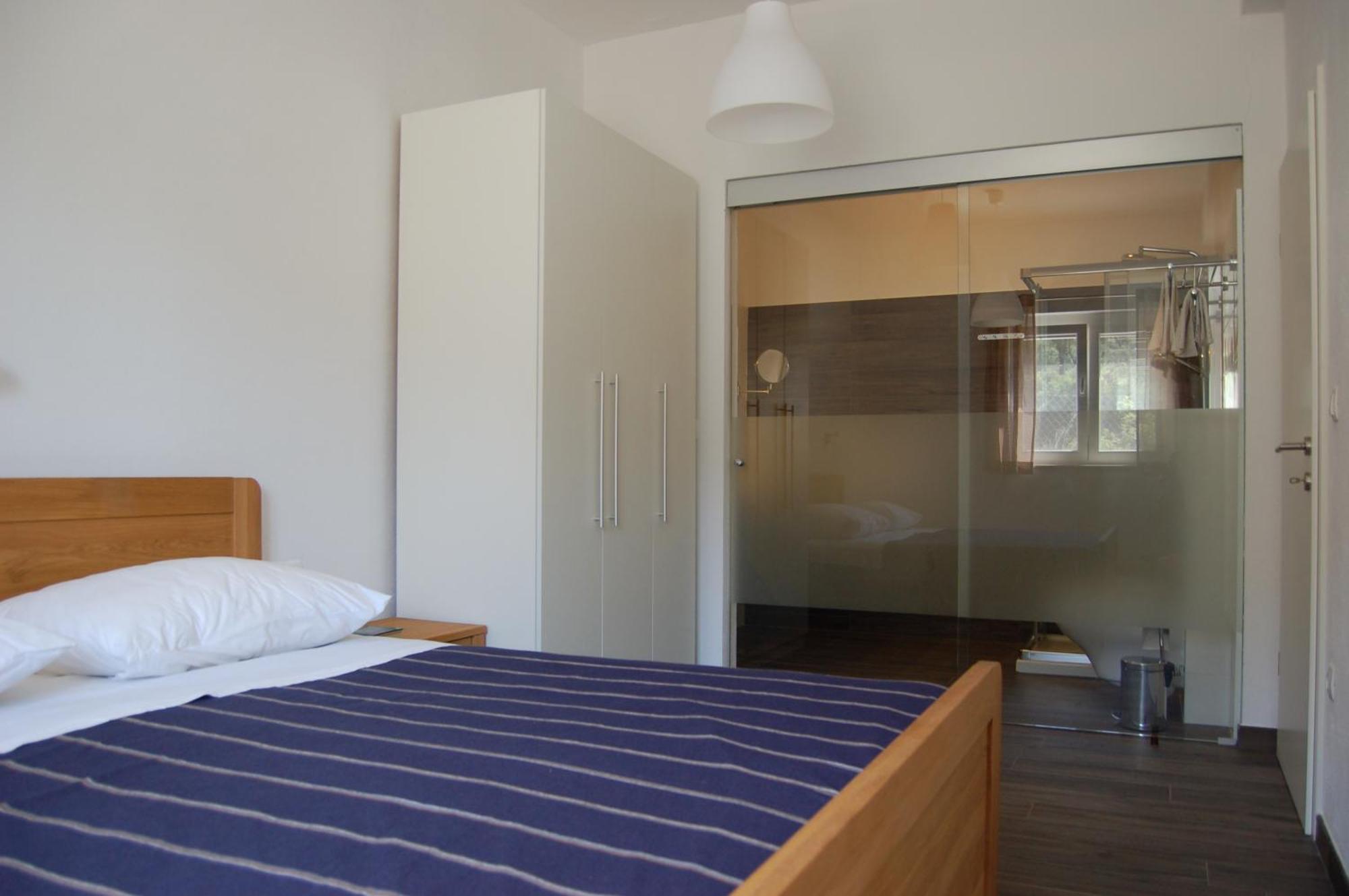 Gorgonia Suites In Verunic Экстерьер фото