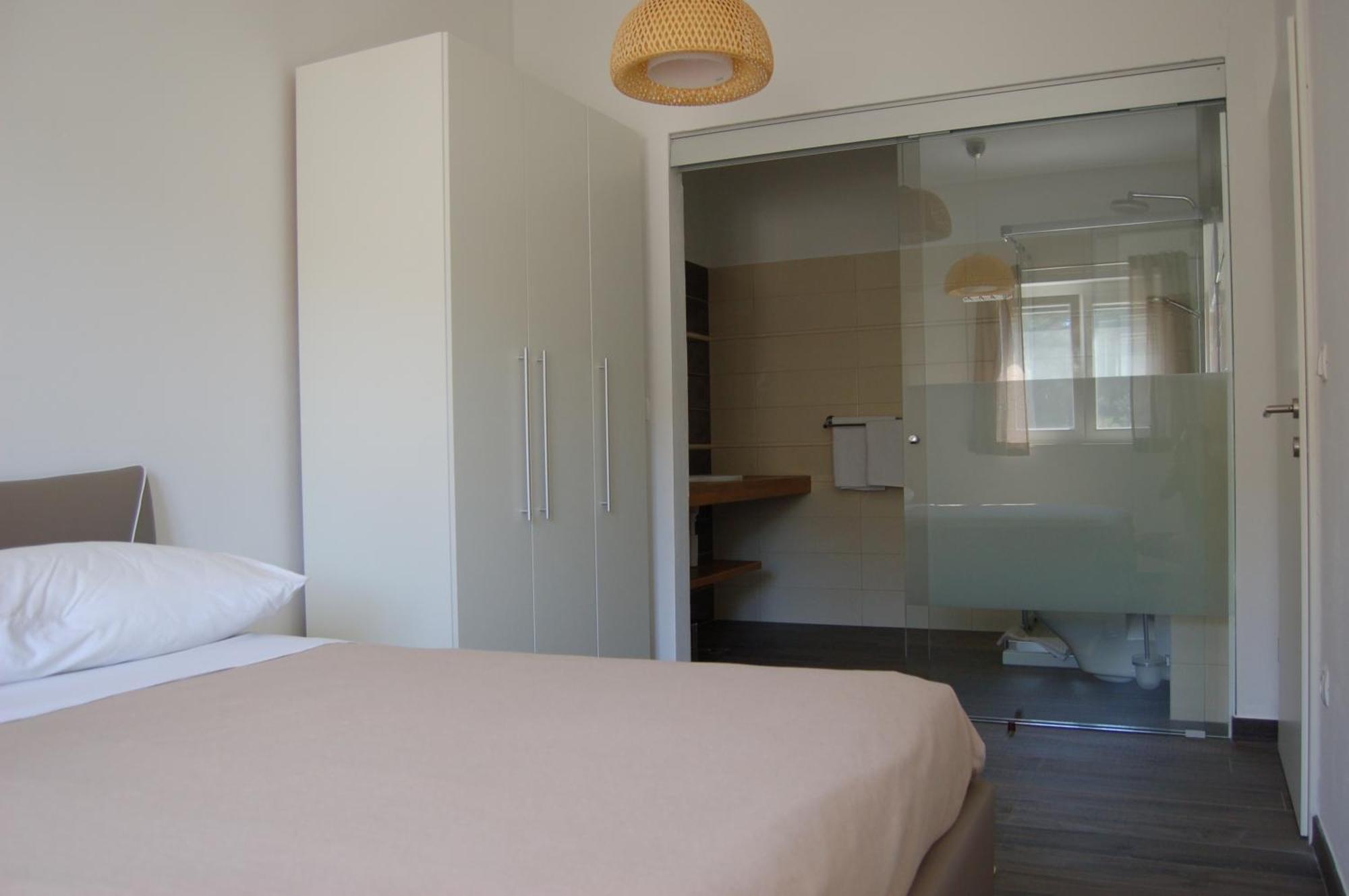 Gorgonia Suites In Verunic Номер фото