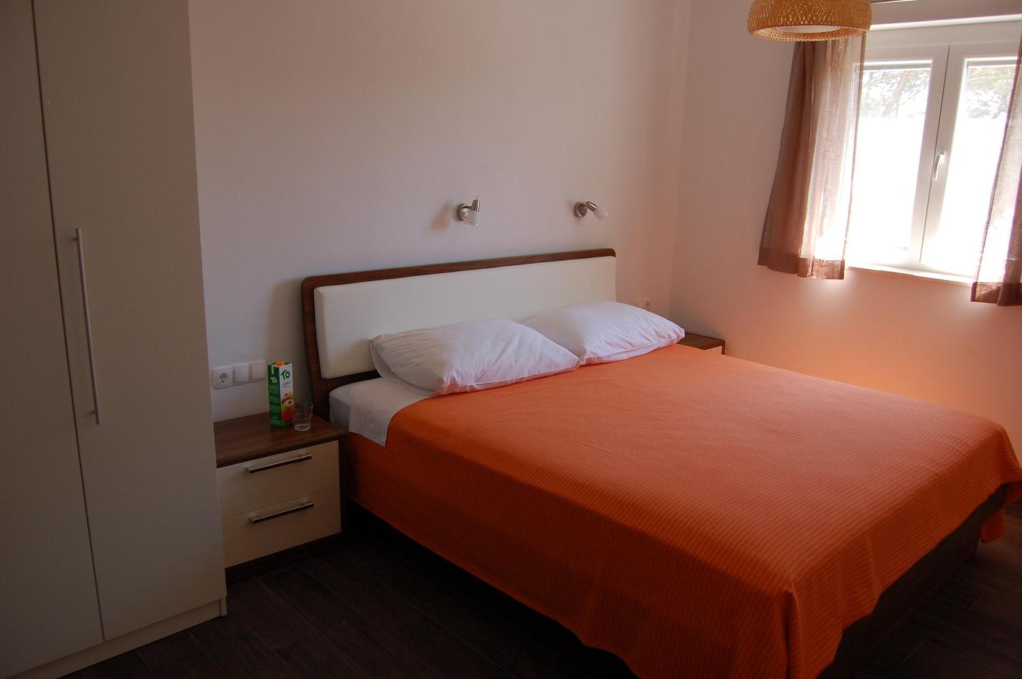 Gorgonia Suites In Verunic Экстерьер фото
