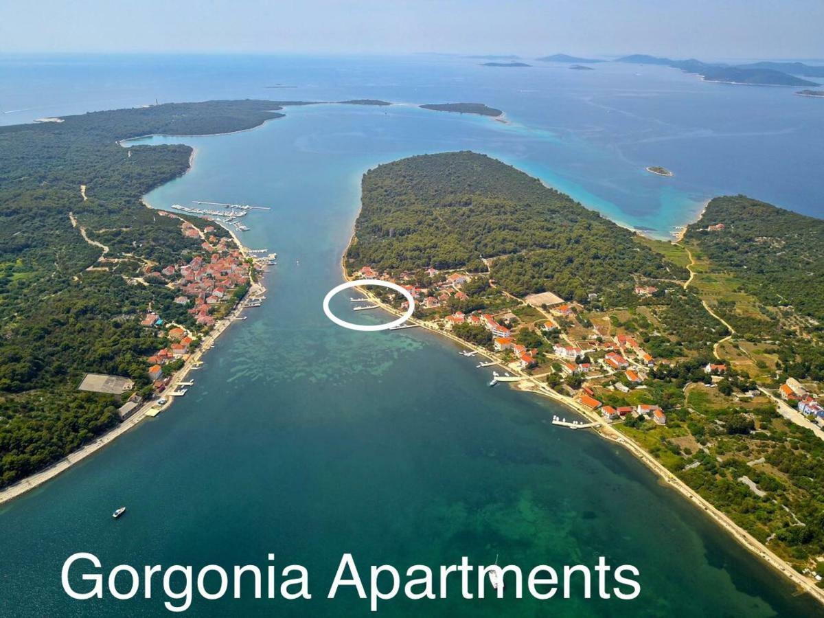 Gorgonia Suites In Verunic Экстерьер фото